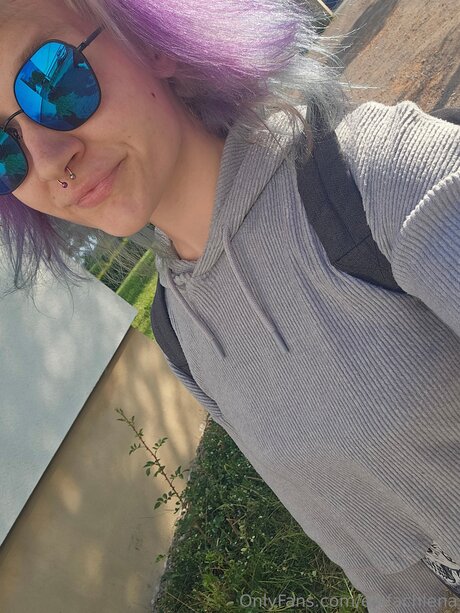 Nacktes geleaktes OnlyFans-Foto von Einfachlena