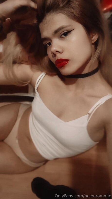 Naken lekkede OnlyFans-bilde av Helenrommie