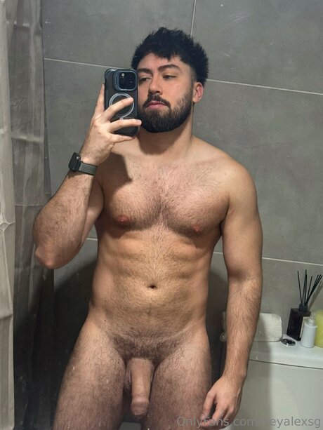 Naken lekkede OnlyFans-bilde av Heyalexsg