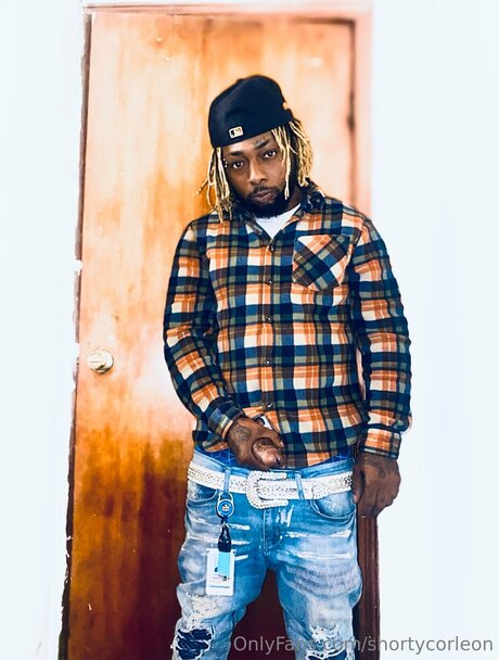 Обнаженная фотография утечки OnlyFans от Shortycorleon