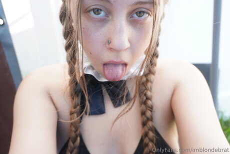 Foto di nudo di fuga di OnlyFans di Imblondebrat