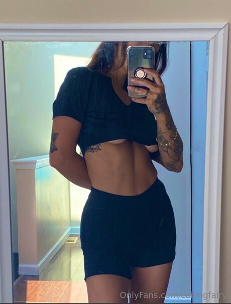 Nacktes geleaktes OnlyFans-Foto von Ceilingfairy