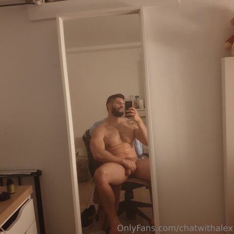 Naken lekkede OnlyFans-bilde av Chatwithalex