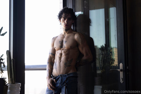 Обнаженная фотография утечки OnlyFans от Lyleisiraxxx