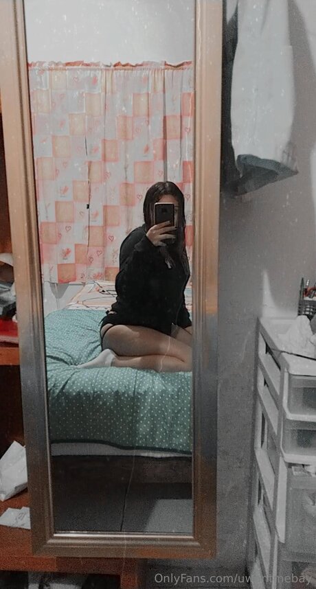 Foto desnuda filtrada de OnlyFans de Uwantmebay