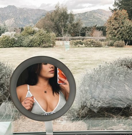 OnlyFans-model Nzgirl97