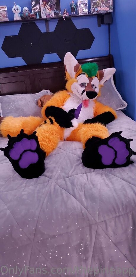 Nahá fotka uniklých OnlyFans od Thepineapplefox