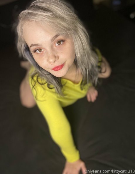 Nacktes geleaktes OnlyFans-Foto von Lildevilkittyfree