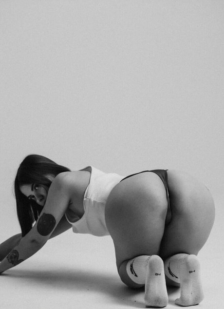 Photo nue de fuite OnlyFans de Aelmiramirae