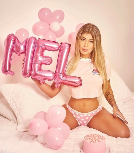 Foto di nudo di fuga di OnlyFans di Deborah Meel