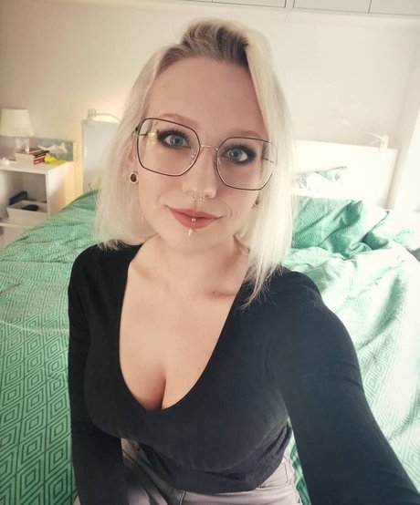 Foto di nudo di fuga di OnlyFans di Methvespertine