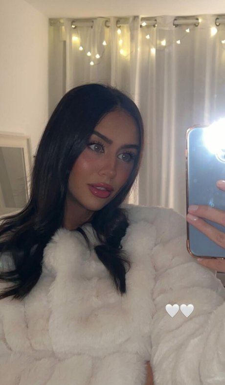 Nahá fotka uniklých OnlyFans od Emilycumsof