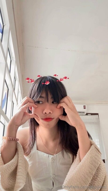 Naakte gelekte OnlyFans-foto van Sky Gemi