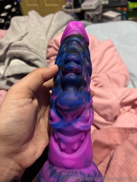 OnlyFans-model Babyd0ll0 0