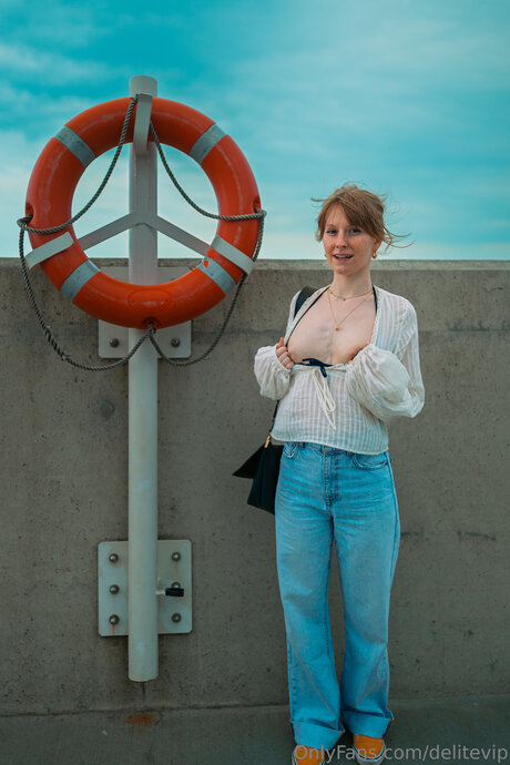 Alasti lekkinud OnlyFans-i pilt Delitevip