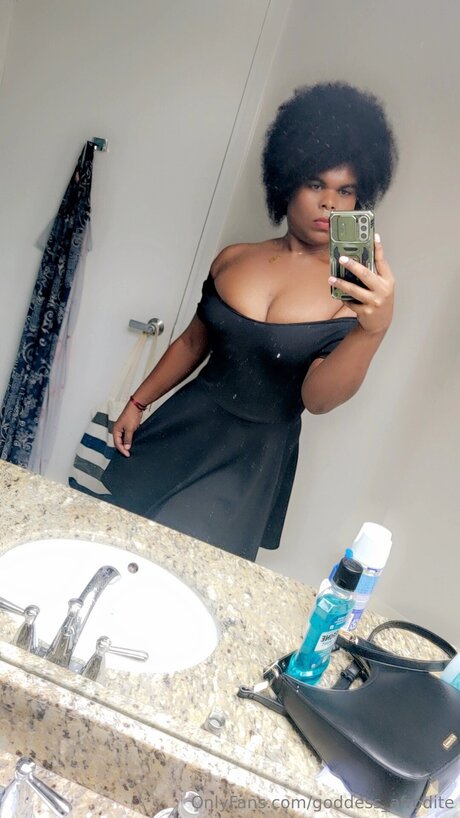 OnlyFans-model Goddess Afrodite