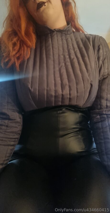 Naken lekkede OnlyFans-bilde av U434660415