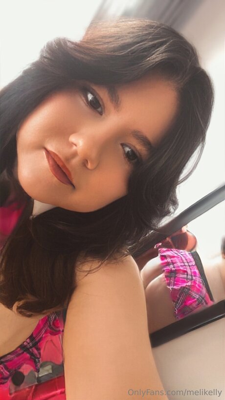 Nahá fotka uniklých OnlyFans od Melikelly1