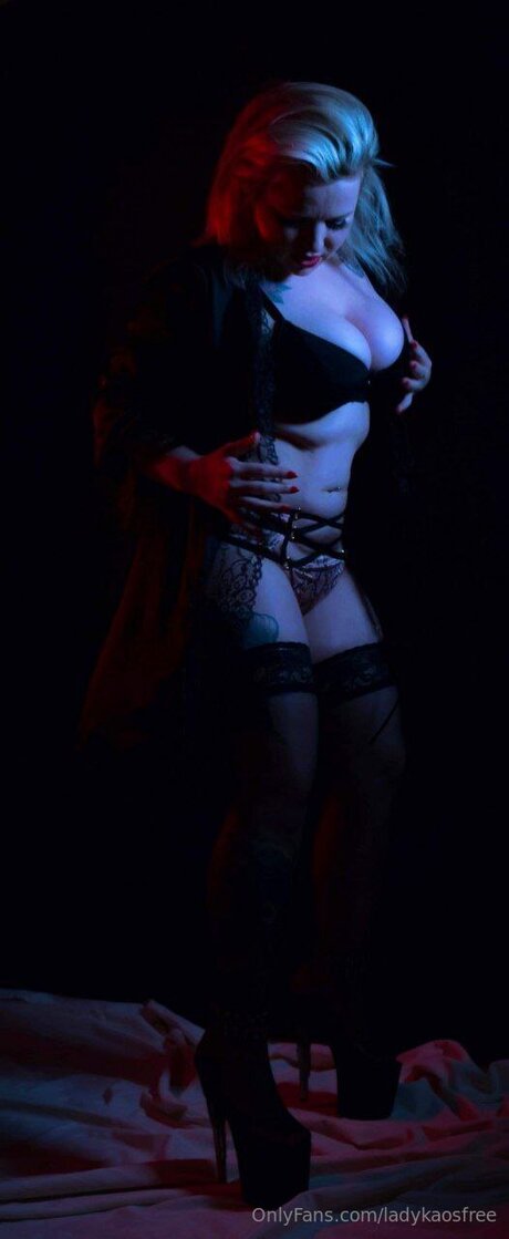 Foto di nudo di fuga di OnlyFans di Ladykaosfree