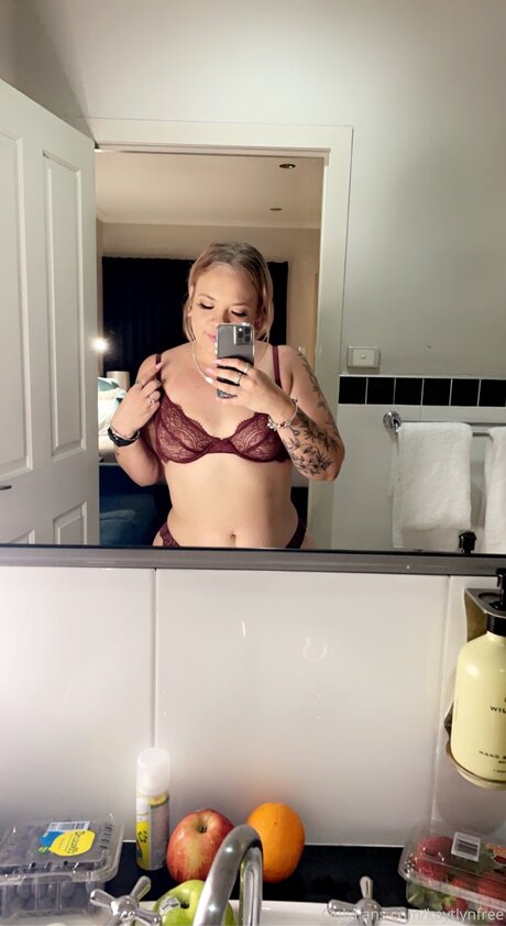 Nacktes geleaktes OnlyFans-Foto von Kaytlynfree