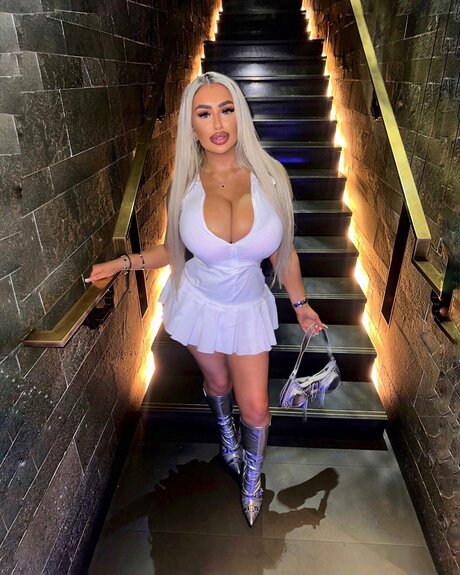 Foto di nudo di fuga di OnlyFans di Dreathefeline