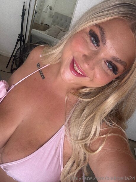 Alasti lekkinud OnlyFans-i pilt Blairbella24