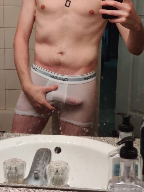 Naakte gelekte OnlyFans-foto van Wmeas