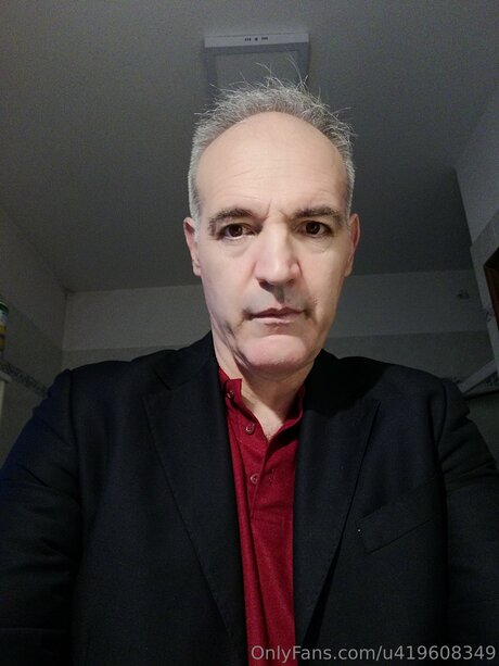 Alasti lekkinud OnlyFans-i pilt U419608349