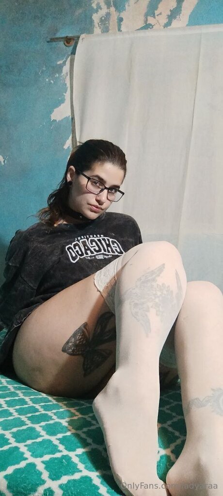 Обнаженная фотография утечки OnlyFans от Ladyaraa