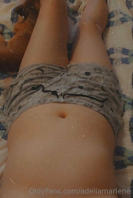 Foto di nudo di fuga di OnlyFans di Adeliamarlene