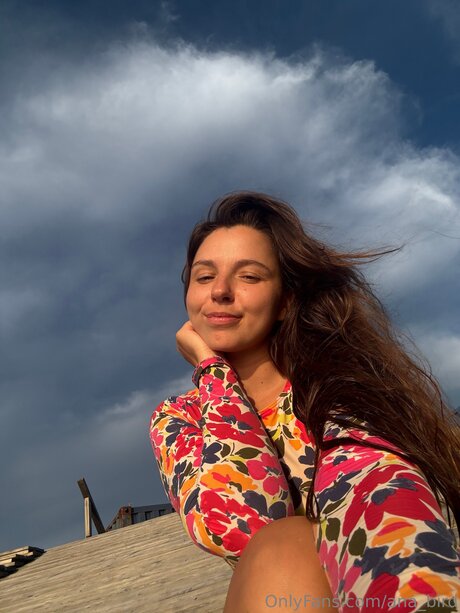 Naken läckt OnlyFans-bild av Ana Bird