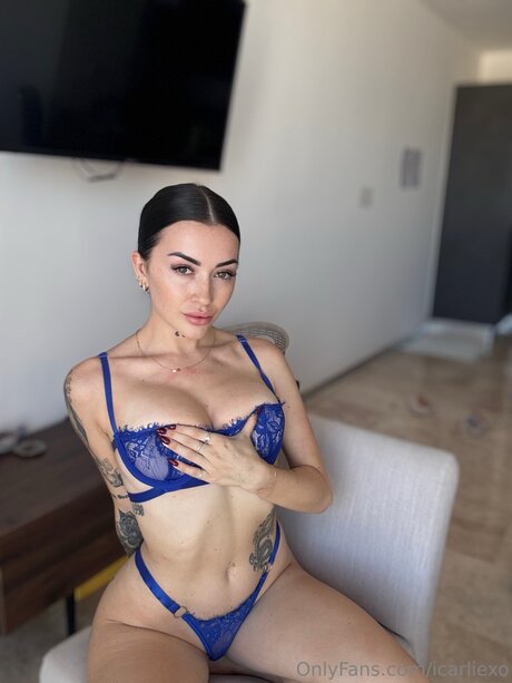 Naken lekkede OnlyFans-bilde av Viennaskai