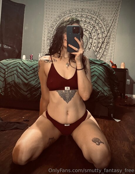 Foto desnuda filtrada de OnlyFans de Smutty Fantasy Free