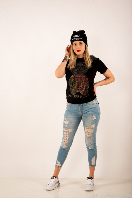 Naken lekkede OnlyFans-bilde av Elifire