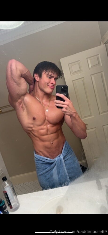 Nahá fotka uniklých OnlyFans od Daddimoose69