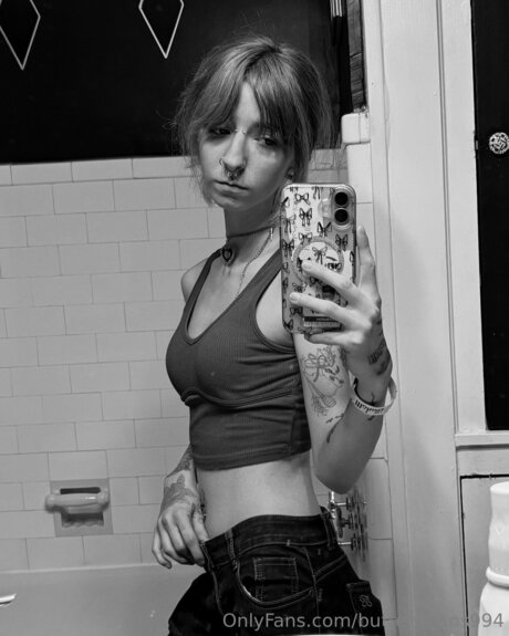 Naakte gelekte OnlyFans-foto van Butterbeans994