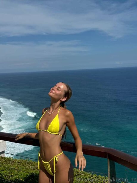 Naken lekkede OnlyFans-bilde av Kristin No