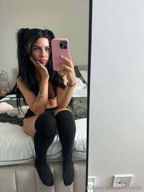 Averyelsh naked leaks OnlyFans pic