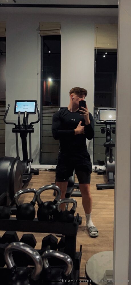Naken lekkede OnlyFans-bilde av Jamesdexterxx