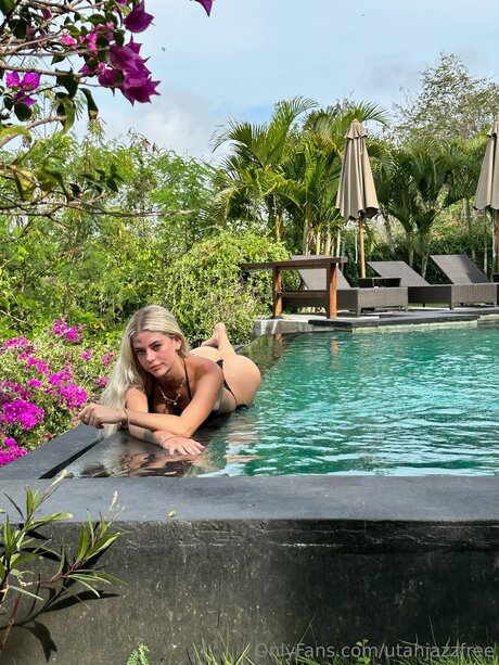 Nahá fotka uniklých OnlyFans od Utahjasfree