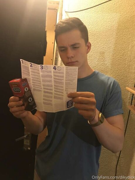 Nahá fotka uniklých OnlyFans od Dikydick