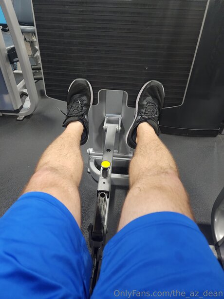 Naakte gelekte OnlyFans-foto van The Az Dean