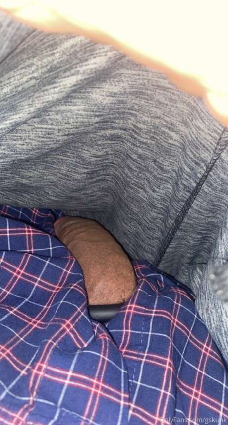 Alasti lekkinud OnlyFans-i pilt Dnt7trip