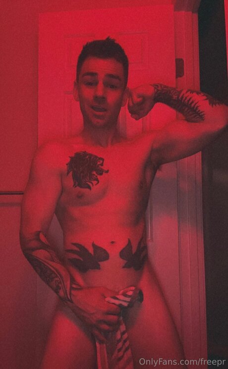 Обнаженная фотография утечки OnlyFans от Freepr