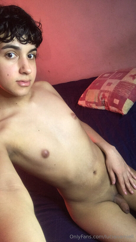 Nahá fotka uniklých OnlyFans od Lucianamiell