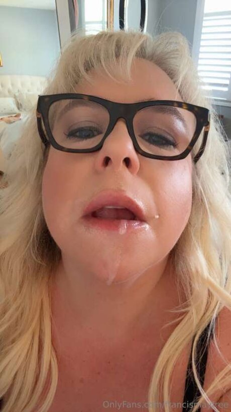 Обнаженная фотография утечки OnlyFans от Francismayfree