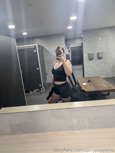 Nahá fotka uniklých OnlyFans od Spicypepperxx