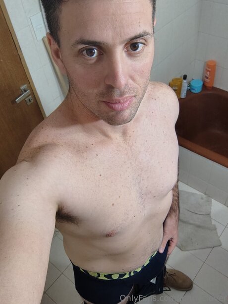 Foto desnuda filtrada de OnlyFans de Jonnyclover