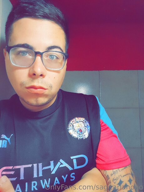 Naakte gelekte OnlyFans-foto van Sagitarianooo