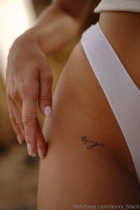 Lexxy Black naked leaks OnlyFans pic